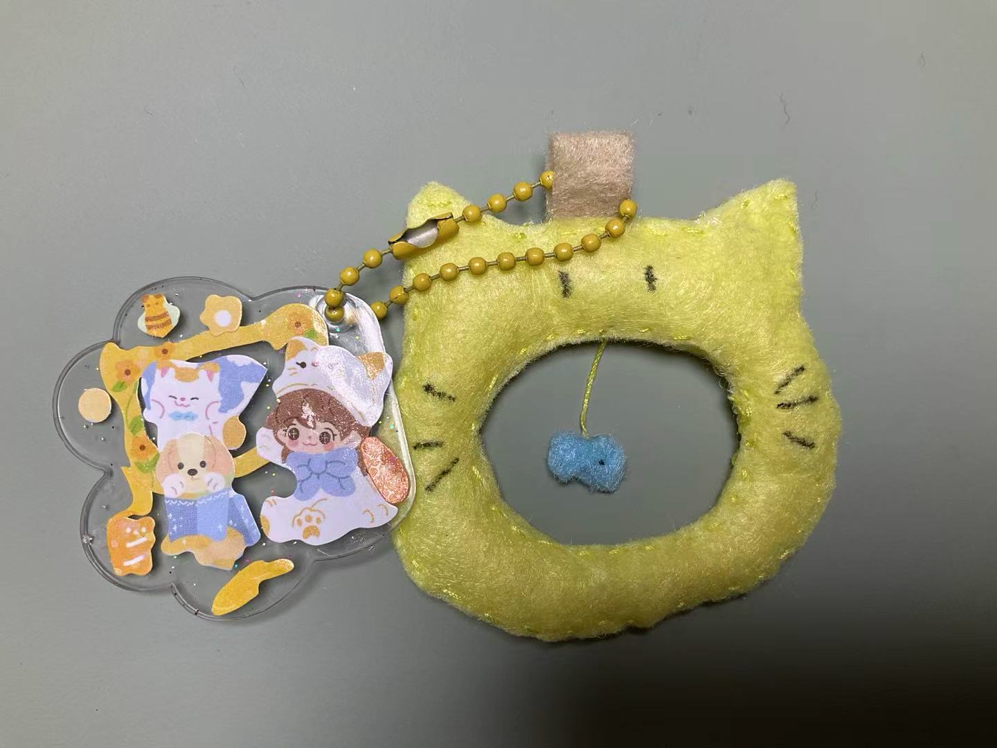 我做的不织布小猫挂件